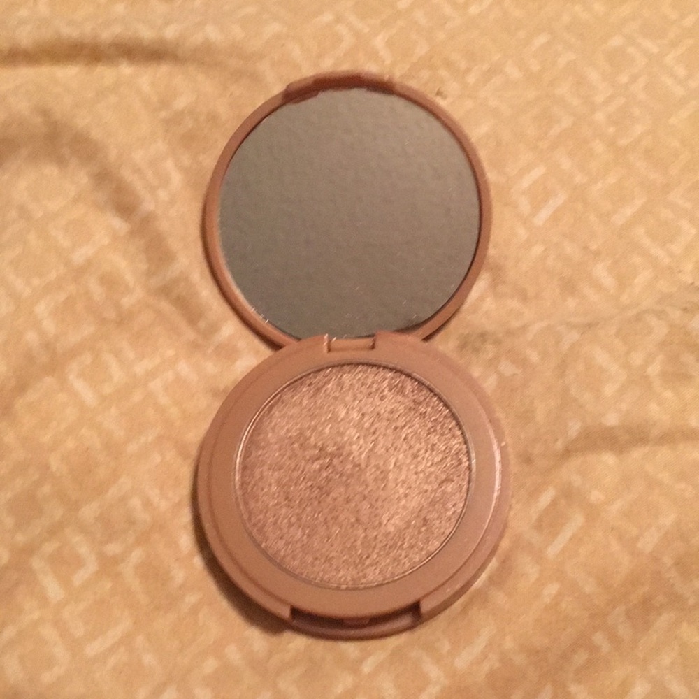 Tarte Amazonian clay highlighter in Sparkler